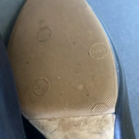 Jimmy Choo Tony 85 Classic Black Leather Pointy Heels - Picture 7 of 14